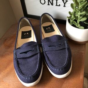 Cole Haan Navy blue boat shoes